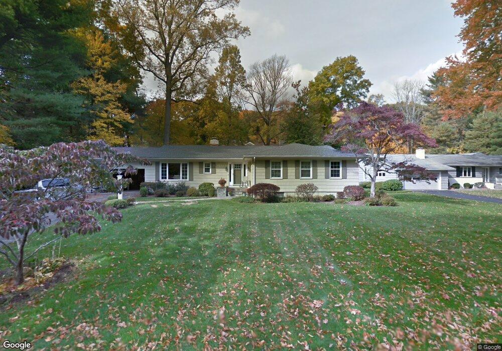 152 Random Rd, Fairfield, CT 06825 - photo 1