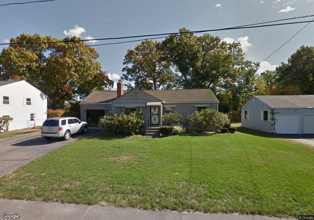 115 Mandalay Rd, Chicopee, MA 01020 - photo 1