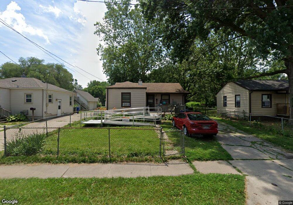 433 E Dunham Ave, Des Moines, IA 50315 - photo 1