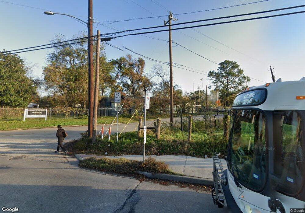 2306 Ellington St, Houston, TX 77088 - photo 1