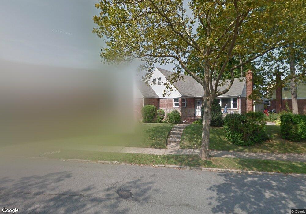 2620 Bayside Ln, Flushing, NY 11358 - photo 1