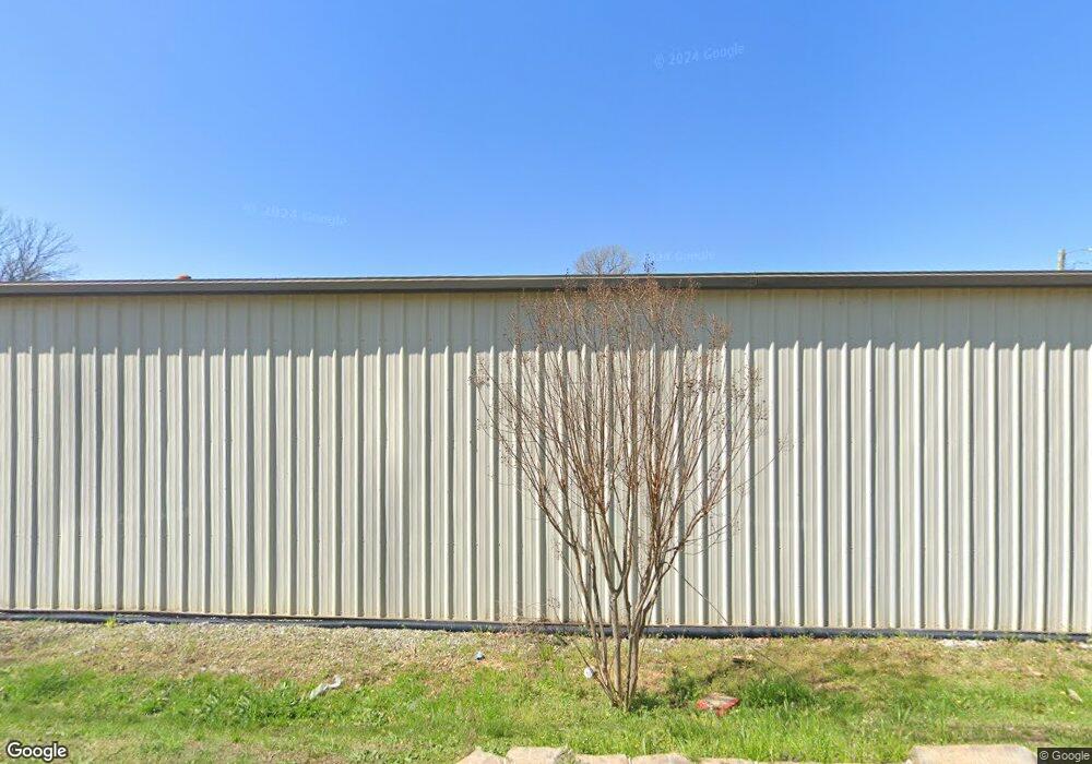 736 N 2nd Ave, Siler City, NC 27344 - photo 1