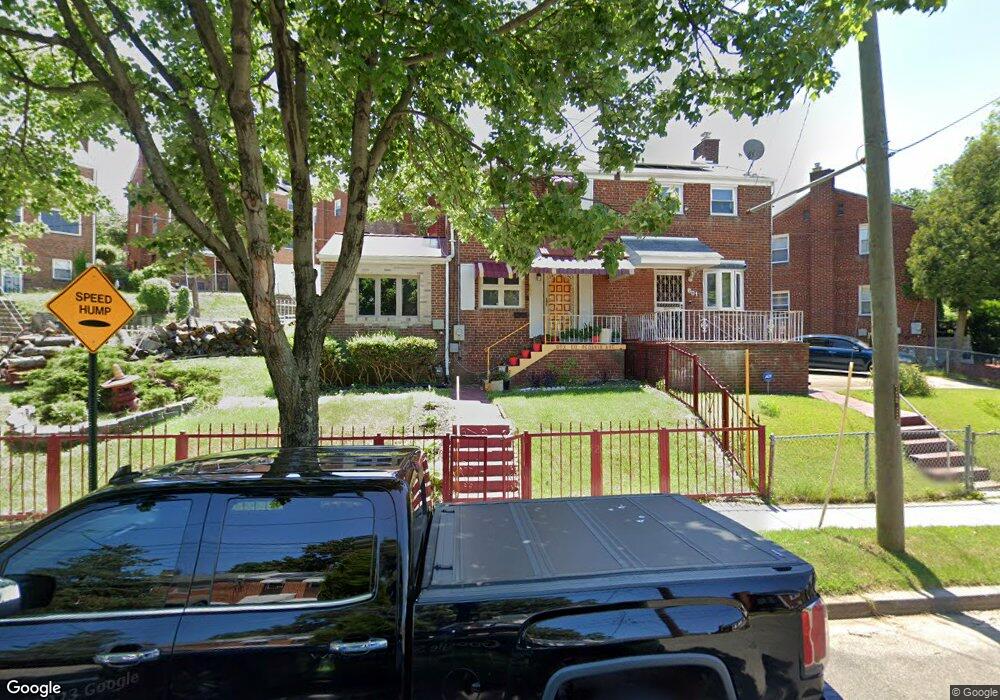801 Burns St SE, Washington, DC 20019 - photo 1