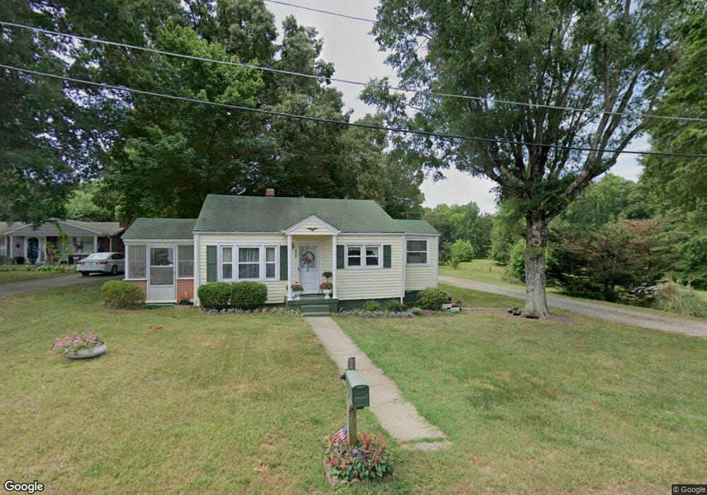 512 Merrick St, Reidsville, NC 27320 - photo 1