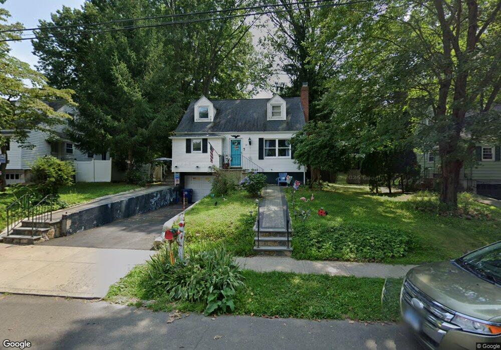 72 Hillside St, West Haven, CT 06516 - photo 1