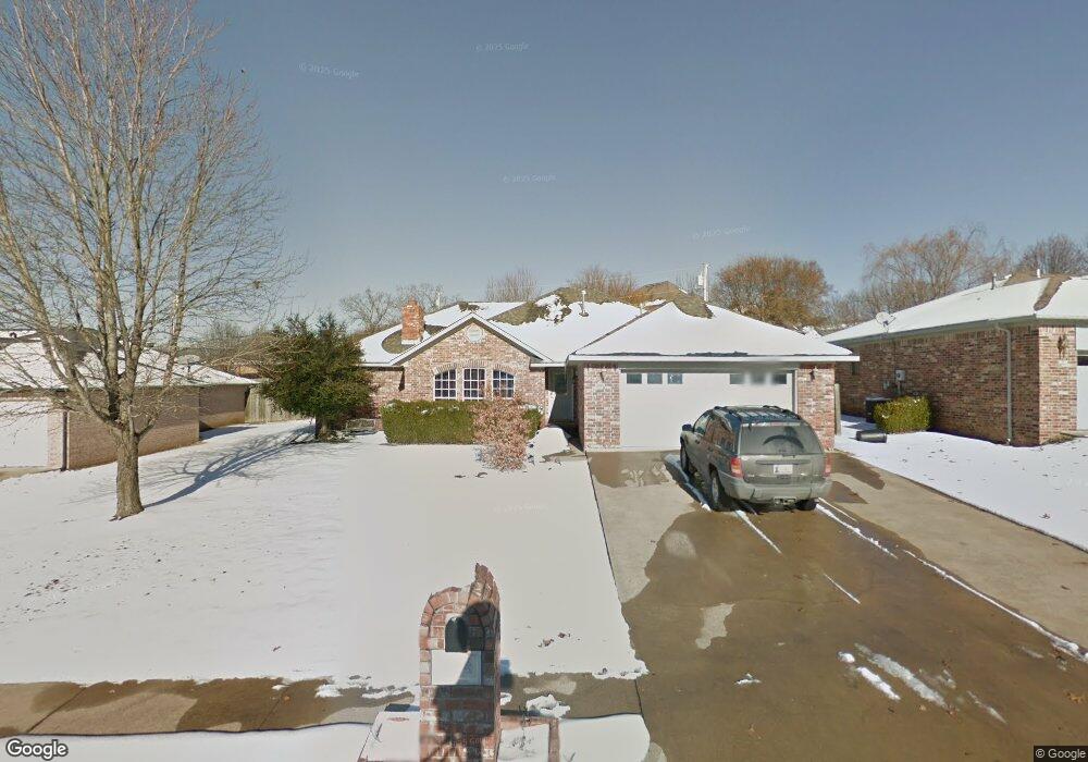 204 Greentree Dr, Tahlequah, OK 74464 - photo 1