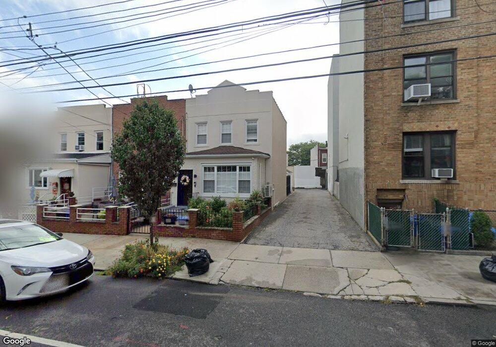 2255 42nd St, Astoria, NY 11105 - photo 1