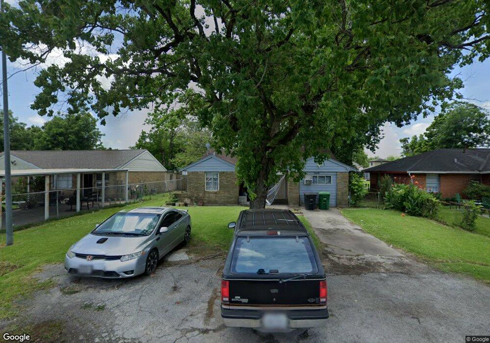 7410 Saint Louis St, Houston, TX 77028 - photo 1