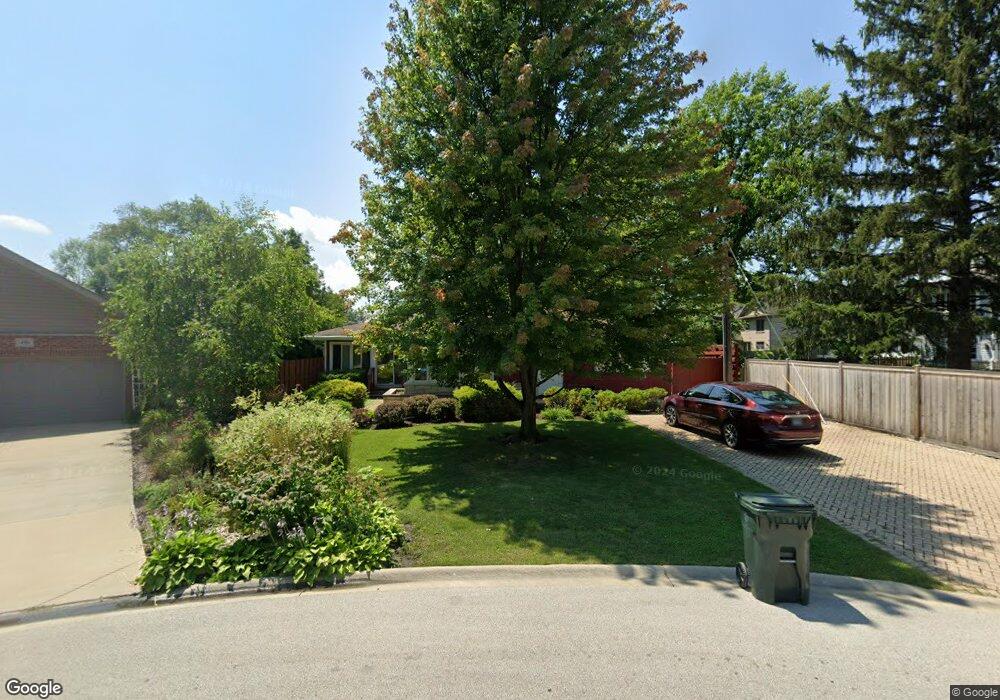 440 Briarhill Ln, Glenview, IL 60025 - photo 1