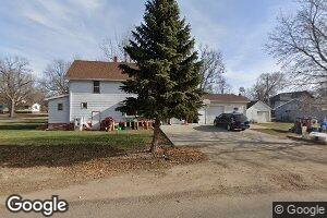 104 N 7th Ave, Woonsocket, SD 57385