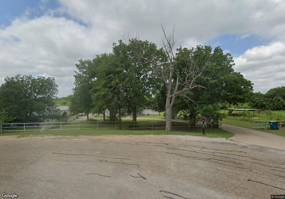 2105 Dove Ln, Cleburne, TX 76031 - photo 1