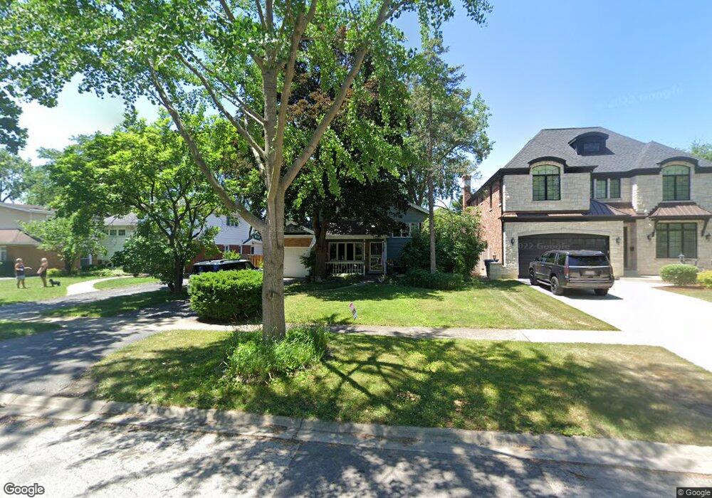 122 N Caroline Ave, Elmhurst, IL 60126 - photo 1