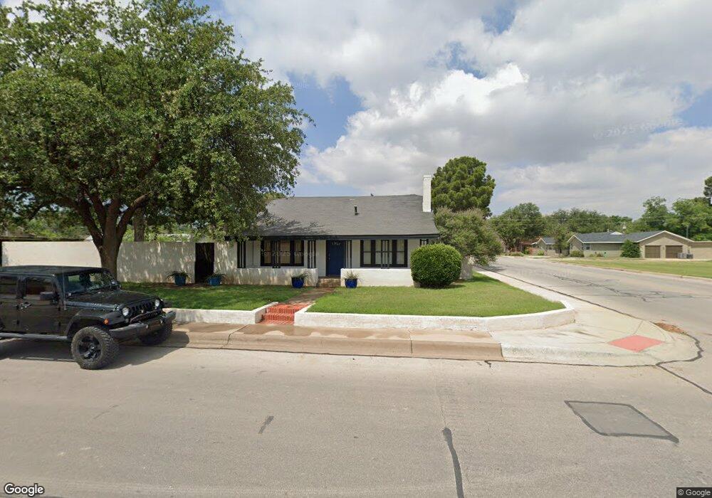 911 N D St, Midland, TX 79701 - photo 1