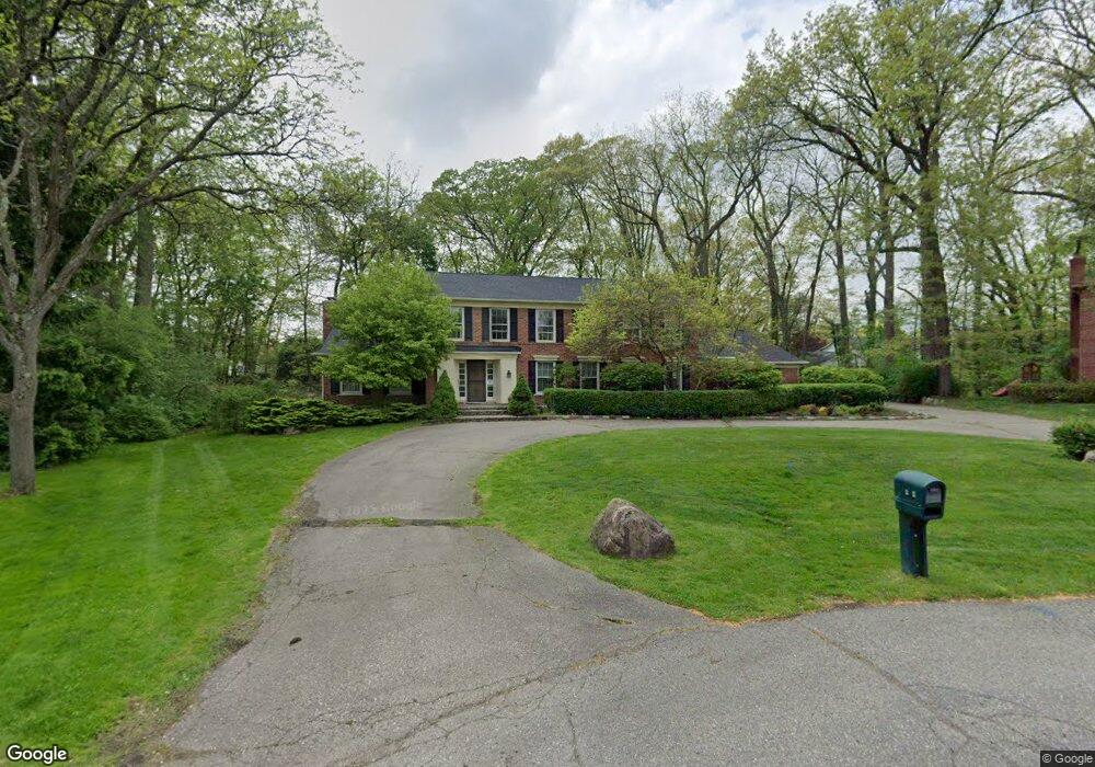4328 Vernor Ct, Bloomfield Hills, MI 48302 - photo 1
