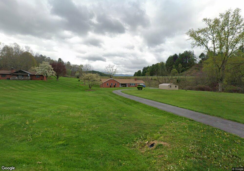 983 Cane River School Rd, Burnsville, NC 28714 - photo 1