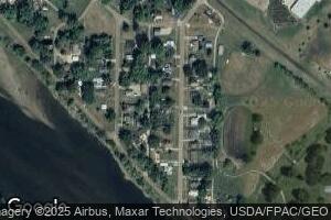 413 1st St, Eldon, IA 52554