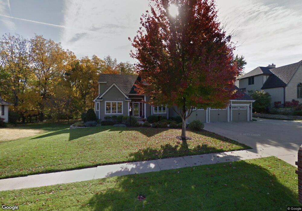 3810 SW Stonybrook Dr, Topeka, KS 66610 - photo 1