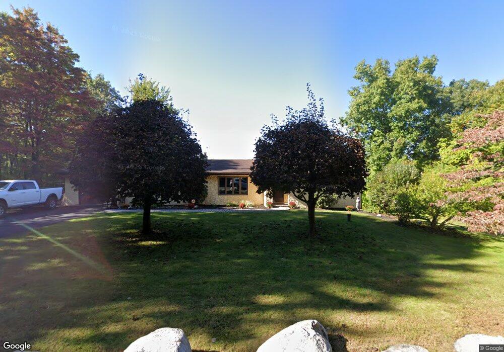 405 Renfer Rd, Pittston, PA 18640 - photo 1