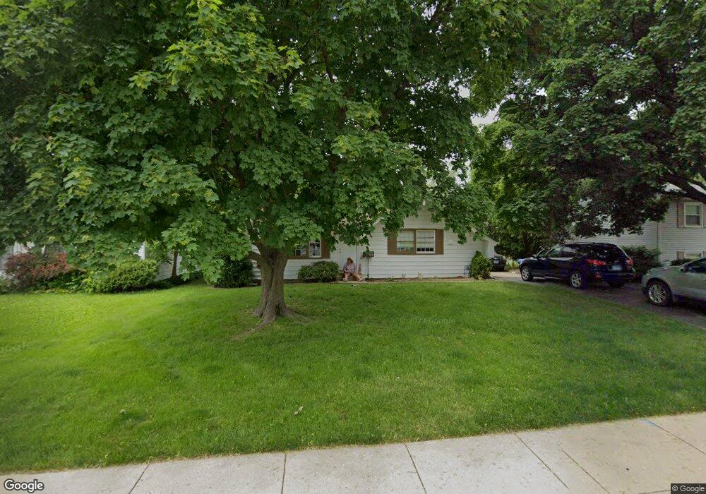 209 Ensenada Dr, Carpentersville, IL 60110 - photo 1