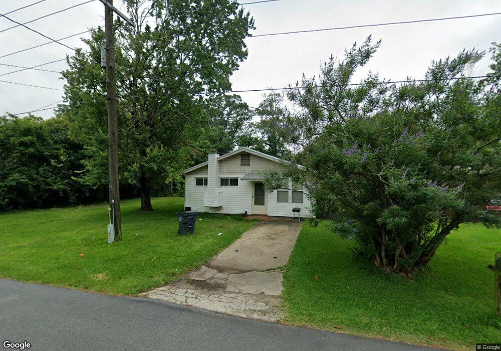 323 W Robinson Ave, Doerun, GA 31744 - photo 1