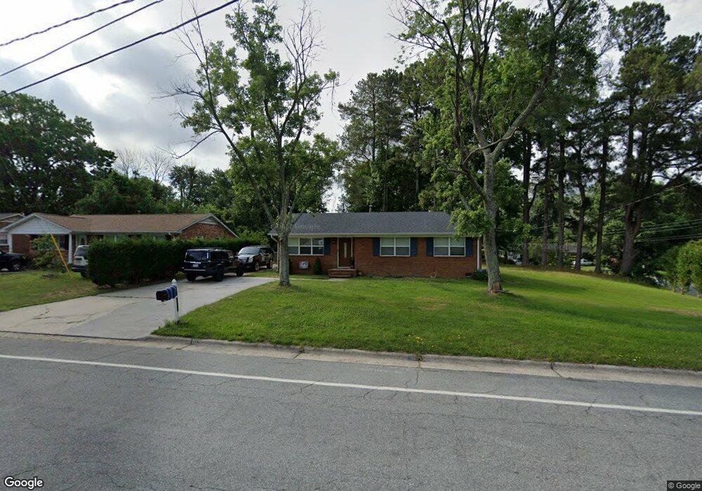 1419 W Meadowview Rd, Greensboro, NC 27403 - photo 1
