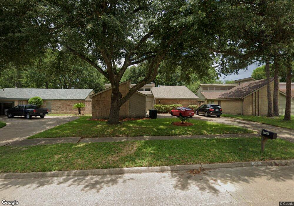3910 Saratoga Dr, Houston, TX 77088 - photo 1