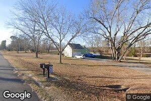 537 Old Savannah Rd, Ailey, GA 30410