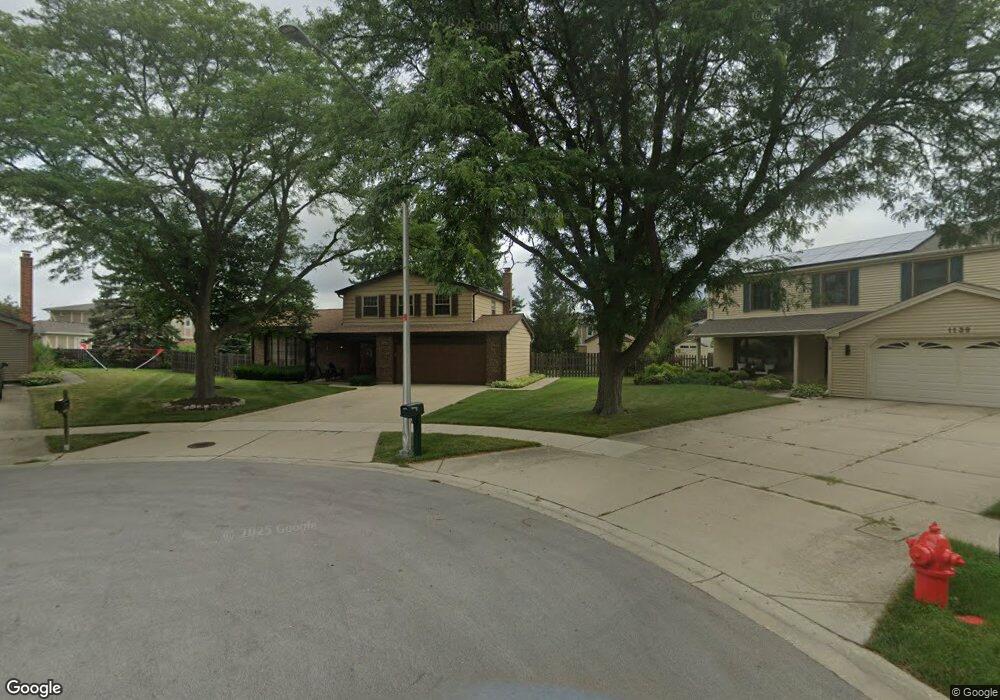 1138 Crest Ct, Schaumburg, IL 60193 - photo 1