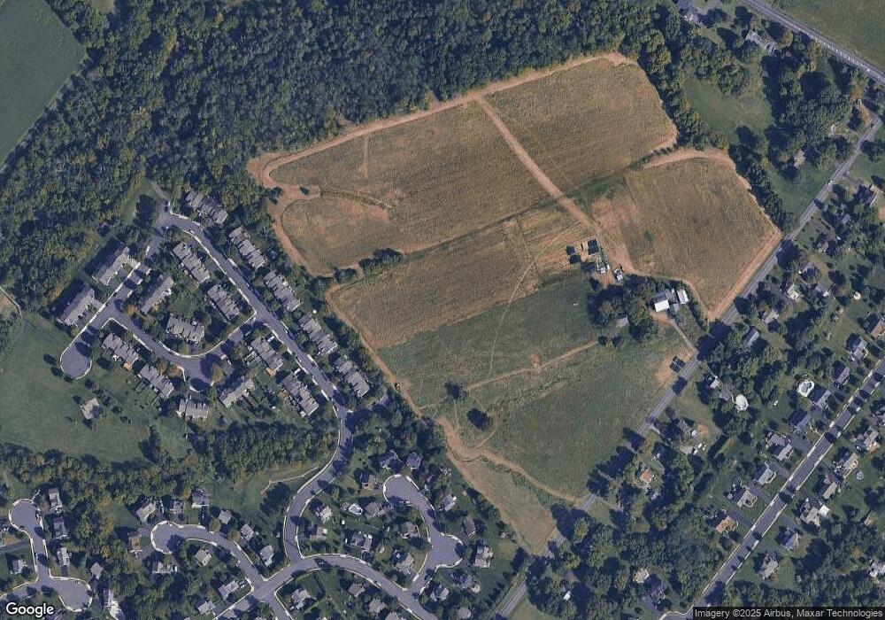 708 Finlay Dr, Franconia, PA 18924 - photo 1