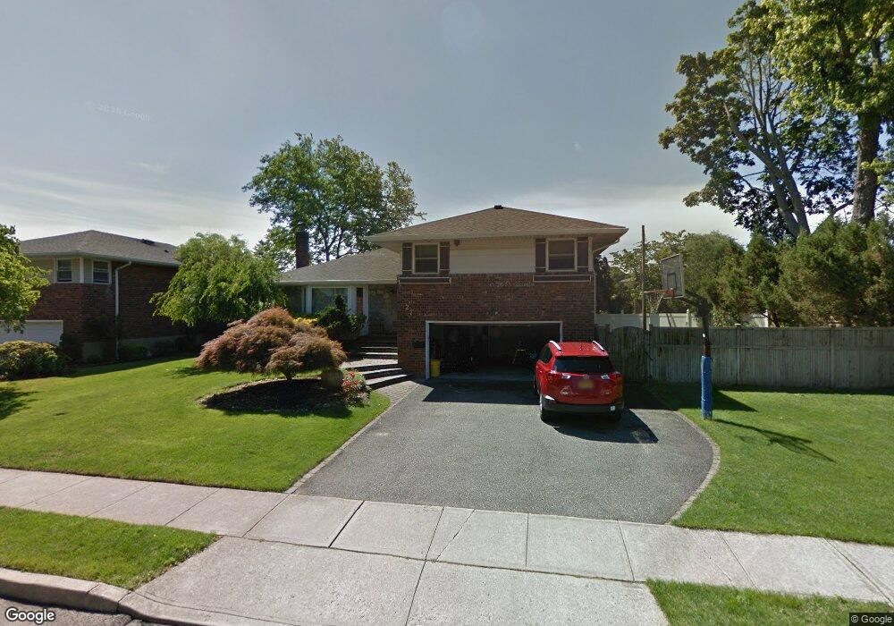 27 Deer Path Ln, Syosset, NY 11791 - photo 1