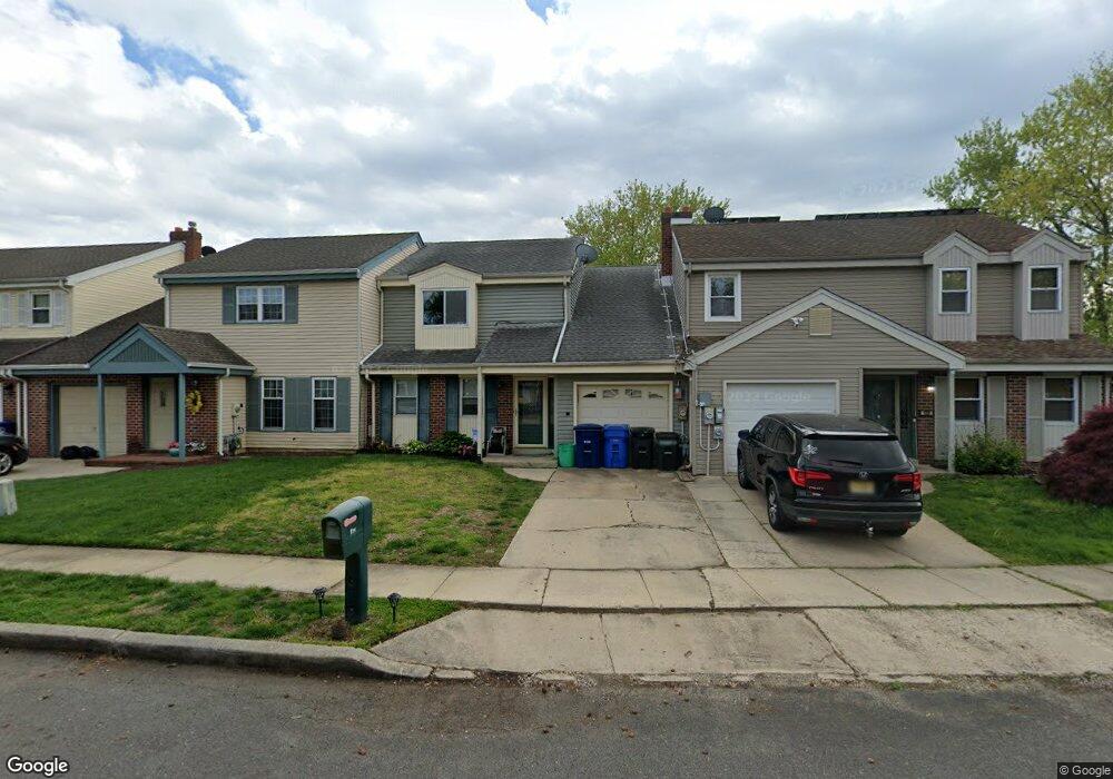 118 Carleton Ln, Mount Laurel, NJ 08054 - photo 1