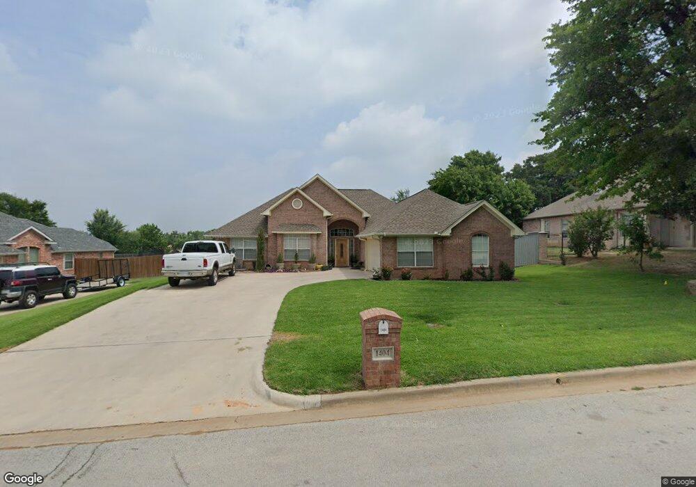 1404 Rodden Dr, Decatur, TX 76234 - photo 1