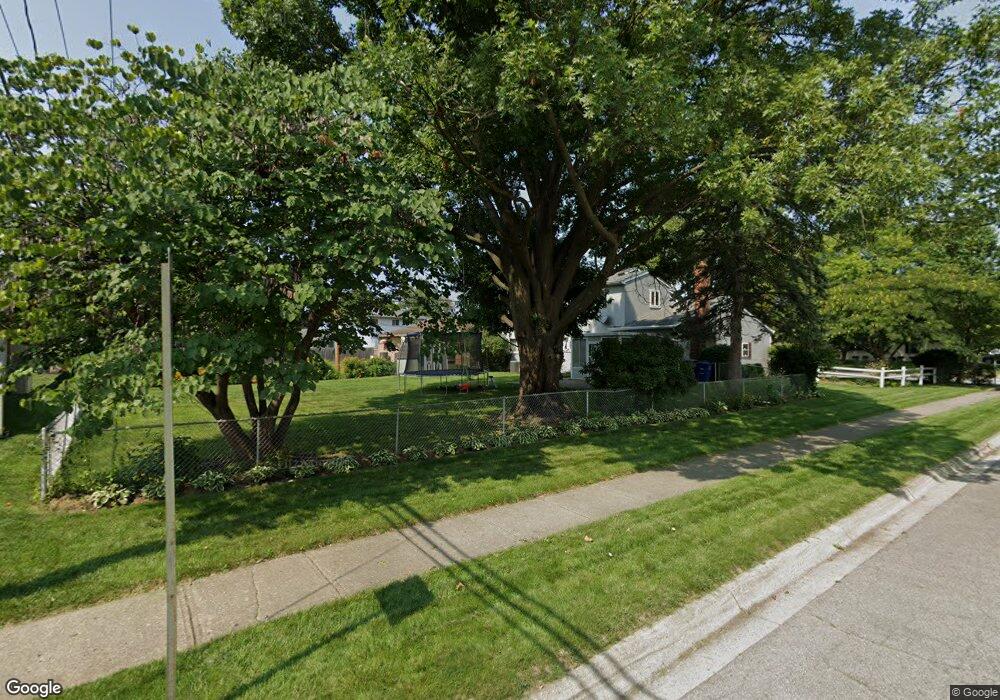 1667 Sandalwood Place, Columbus, OH 43229 - photo 1