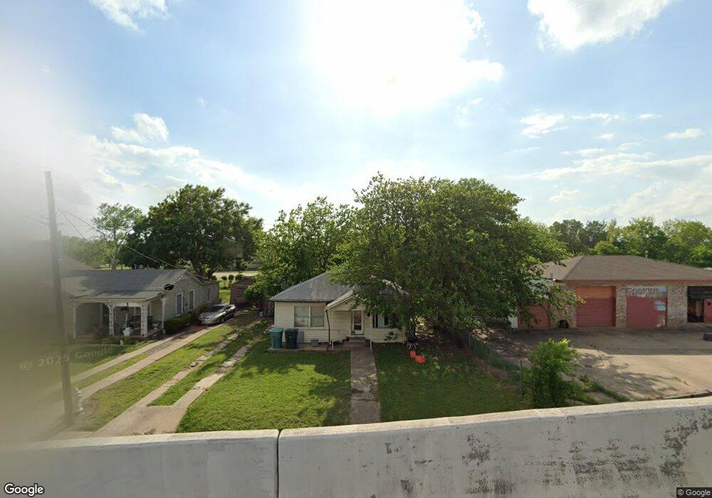 1526 N Grand Ave, Sherman, TX 75090 - photo 1