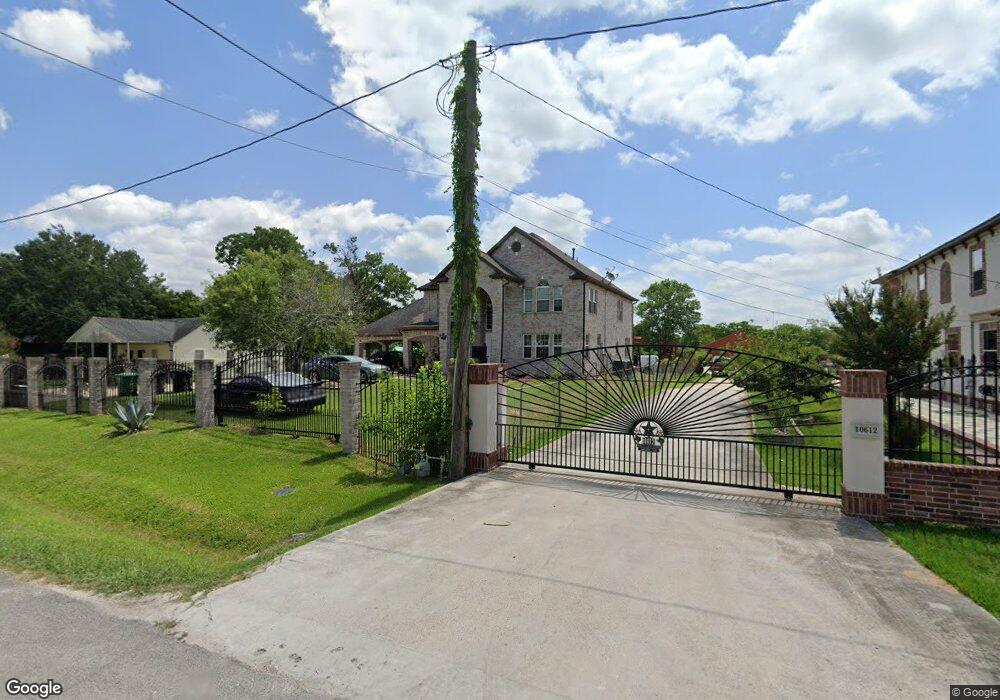 10614 Woody Ln, Houston, TX 77093 - photo 1