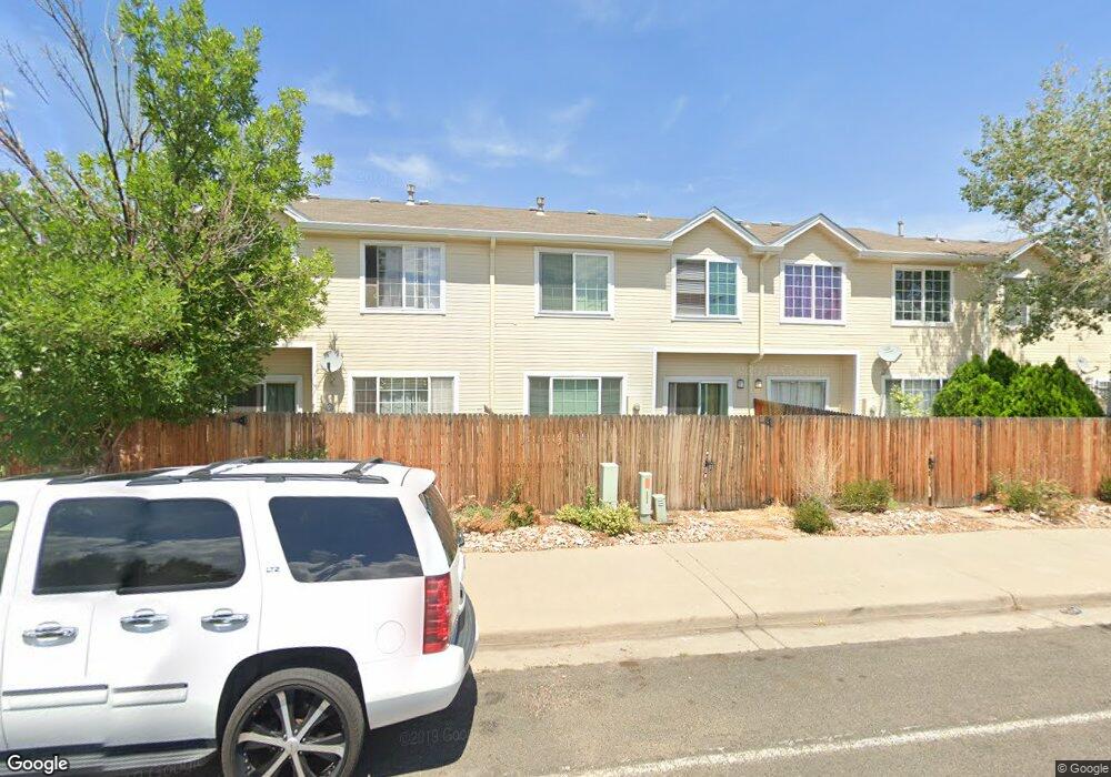 12272 E 2nd Dr, Aurora, CO 80011 - photo 1