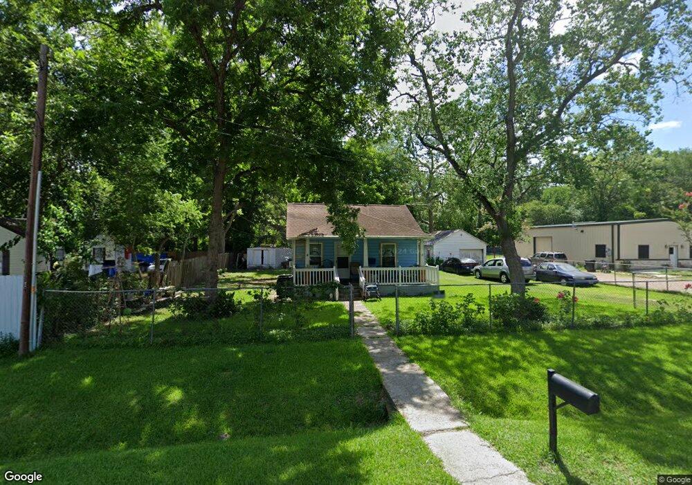 10604 Seven Mile Ln, Houston, TX 77093 - photo 1