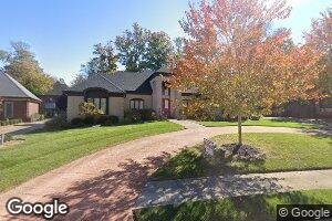 8600 Cheffield Dr, Louisville, KY 40222