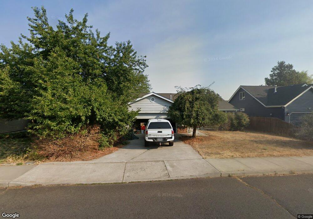 2138 NE Carrie Ln, Bend, OR 97701 - photo 1