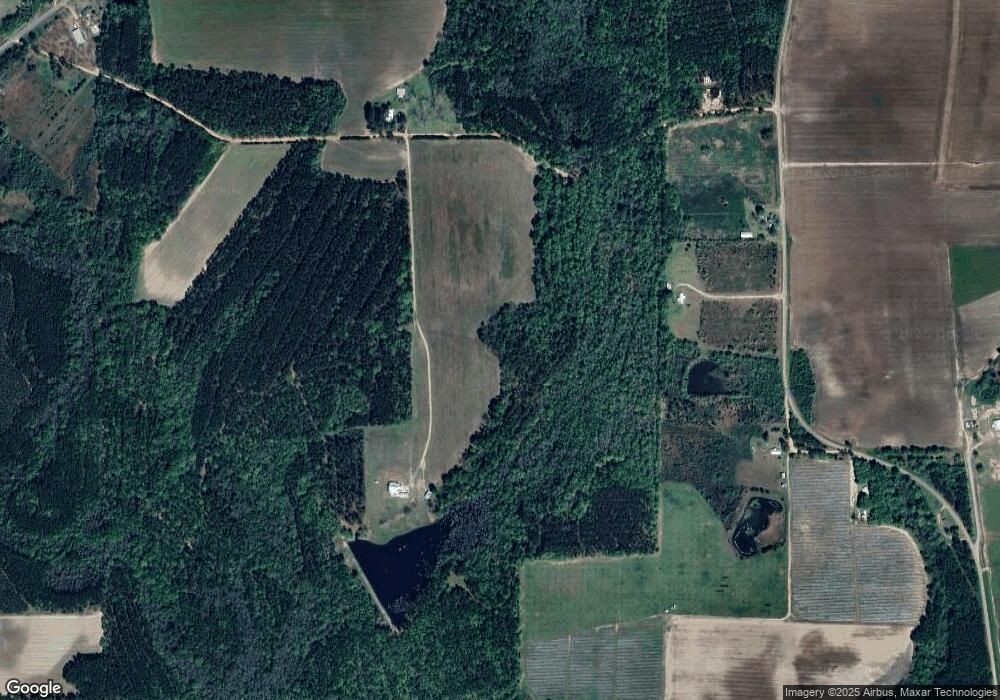 505 Honey Bee Day Rd, Broxton, GA 31519 - photo 1