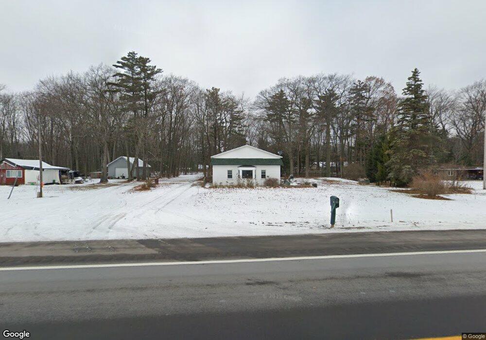 453 N Huron Rd, Au Gres, MI 48703 - photo 1