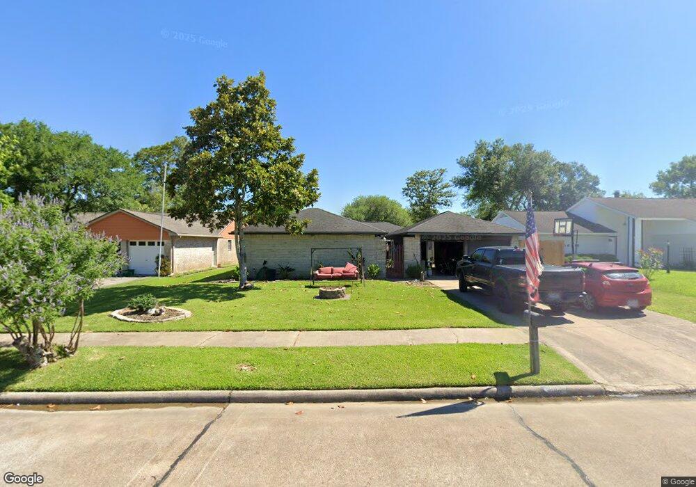 16207 Townes Rd, Friendswood, TX 77546 - photo 1