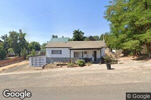 201 1st St, Moro, OR 97039