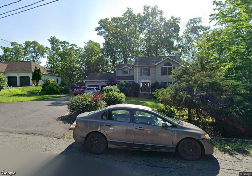 1030 Red Maple Ln, Stroudsburg, PA 18360 - photo 1