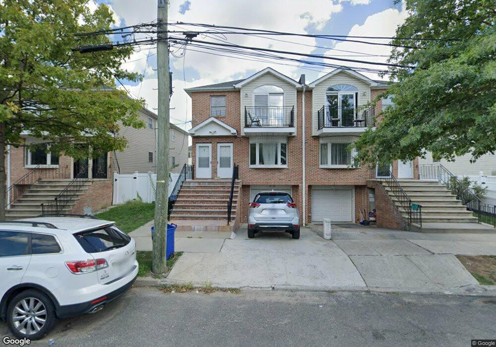 15527 77th St, Howard Beach, NY 11414 - photo 1
