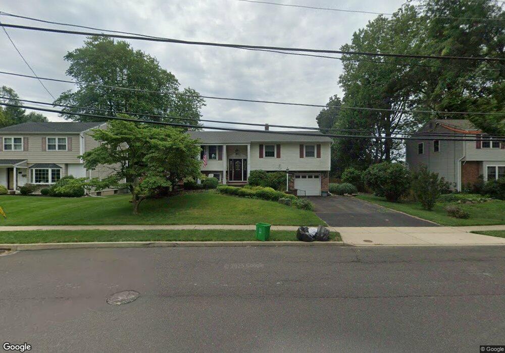 52 Winding Way W, Morrisville, PA 19067 - photo 1