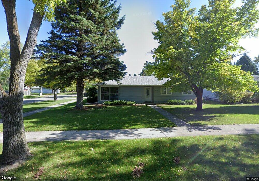 1503 S 18th St, Grand Forks, ND 58201 - photo 1