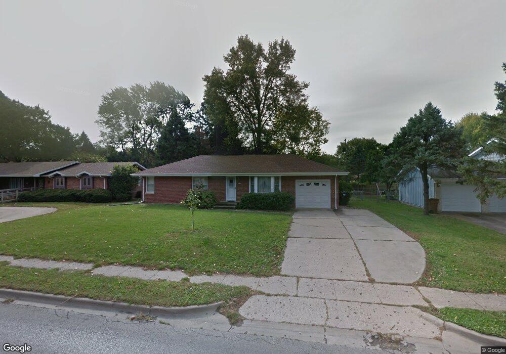 1107 W Kirby Ave, Champaign, IL 61821 - photo 1