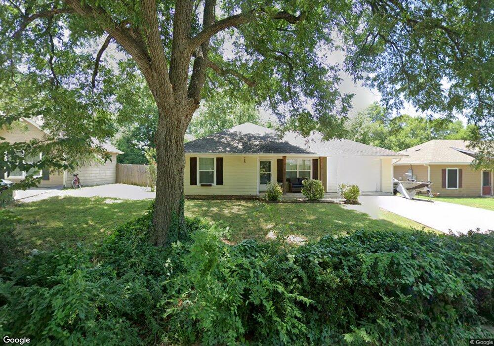 717 W 7th St, Bonham, TX 75418 - photo 1