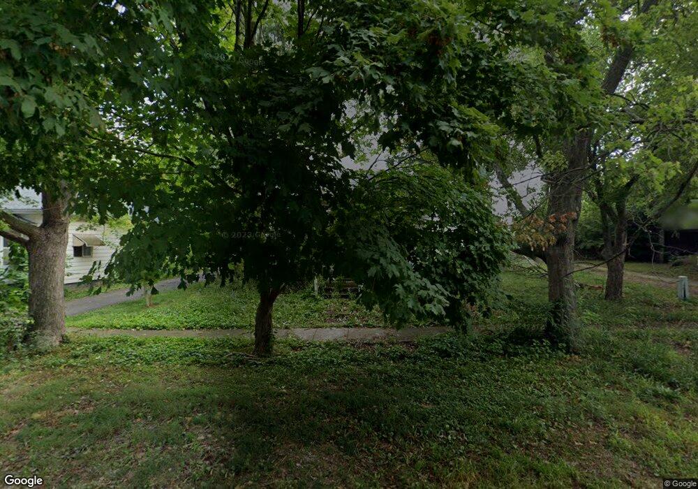 121 W Washington St, Virginia, IL 62691 - photo 1